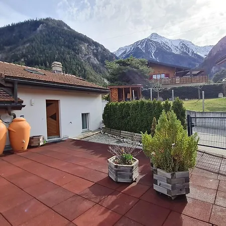 Haus - Bei Einfahrt Grosser Nussbaum By Interhome Appartement
