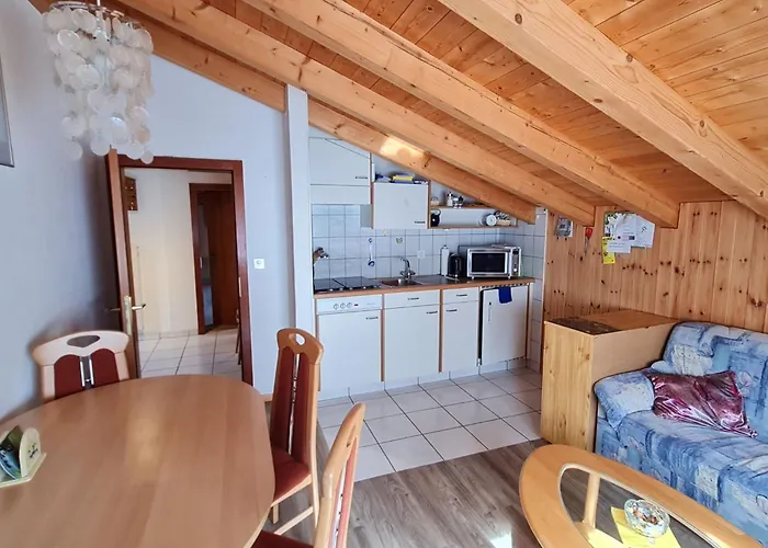 Haus - Bei Einfahrt Grosser Nussbaum By Interhome