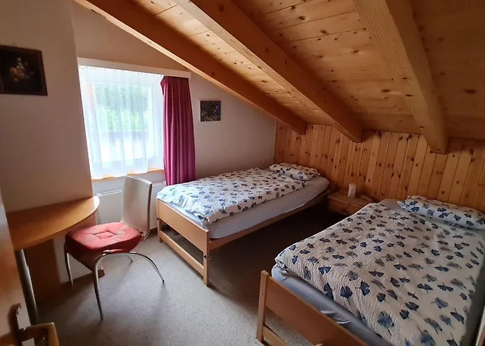 Apartment Haus - Bei Einfahrt Grosser Nussbaum By Interhome Leuk