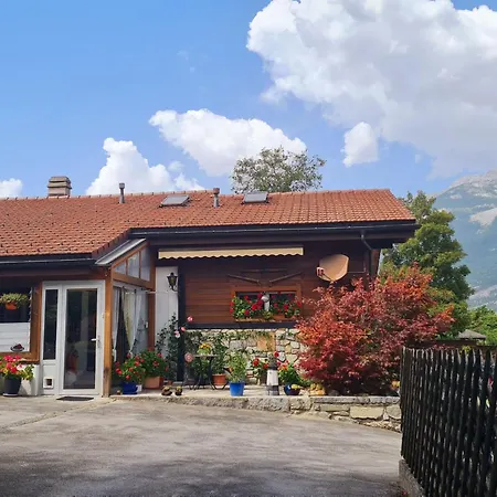 Appartement Haus - Bei Einfahrt Grosser Nussbaum By Interhome Leuk